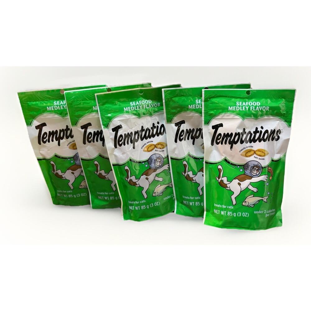Temptations Cat Treats Seafood Medley 3oz Bags Lot of 5 Crunchy Cat Snacks NEW